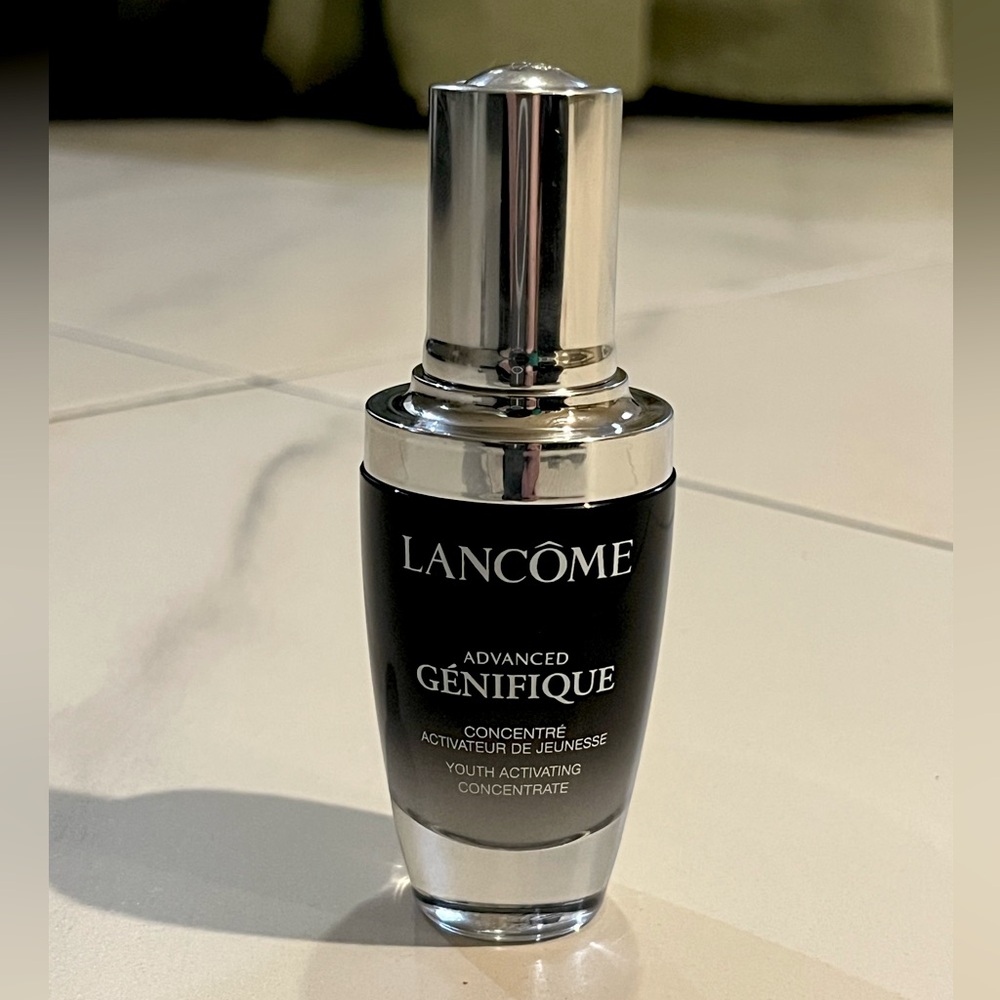 Advanced Génifique Radiance Boosting Face Serum by Lancôme - 1 OZ